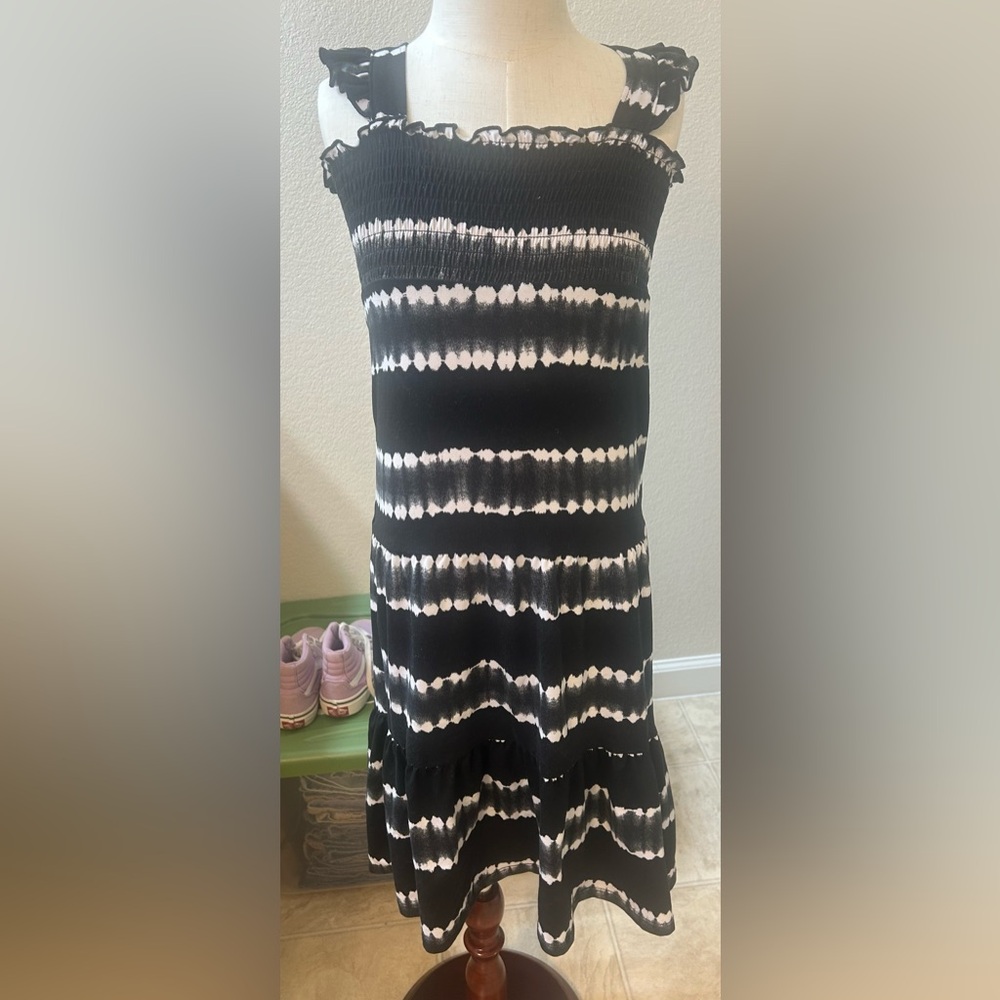 Wonder Nation Black and White Kids Casual Dress